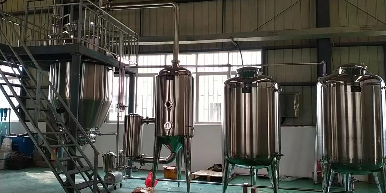 甘肃制药生产线核心装备解析 | 多功能提取罐+单效浓缩器节能30%秘籍